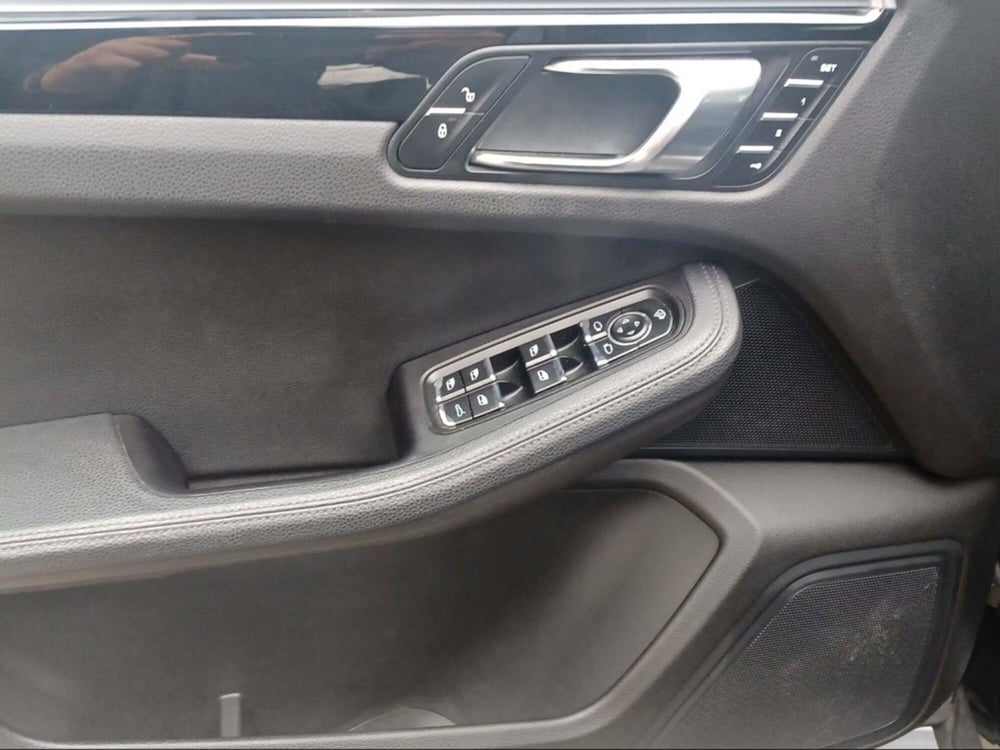 Porsche Macan usata a Firenze (18)