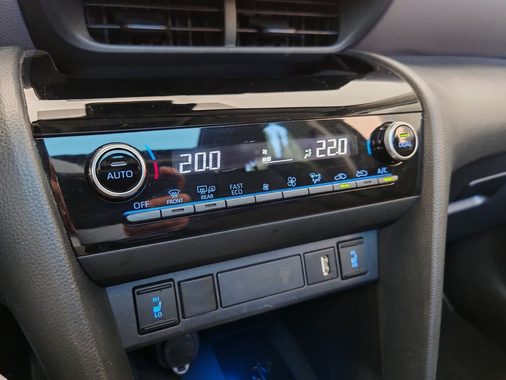 Toyota Yaris Cross usata a Palermo (16)