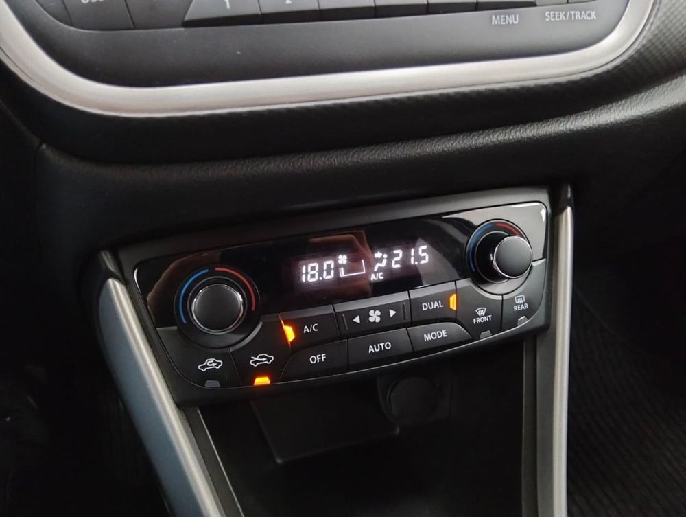 Suzuki S-Cross usata a Como (15)