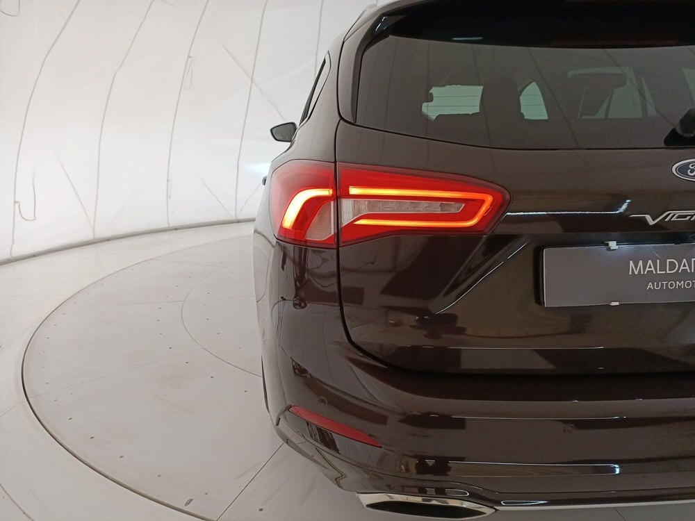 Ford Focus Station Wagon usata a Bari (11)