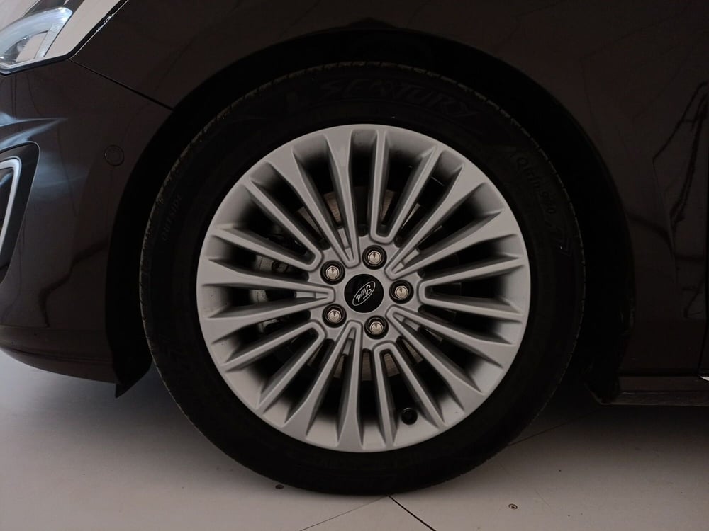 Ford Focus Station Wagon usata a Bari (15)