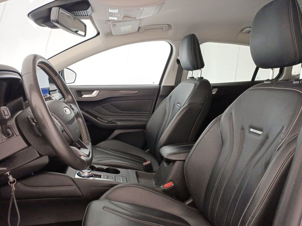 Ford Focus Station Wagon usata a Bari (6)