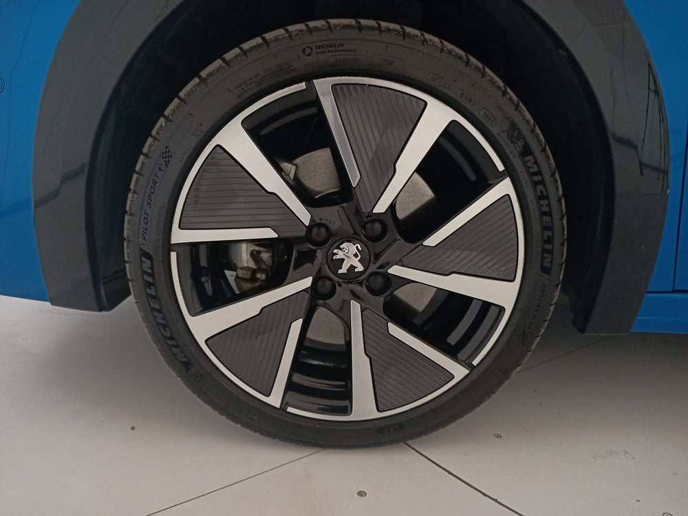 Peugeot 208 usata a Bari (13)