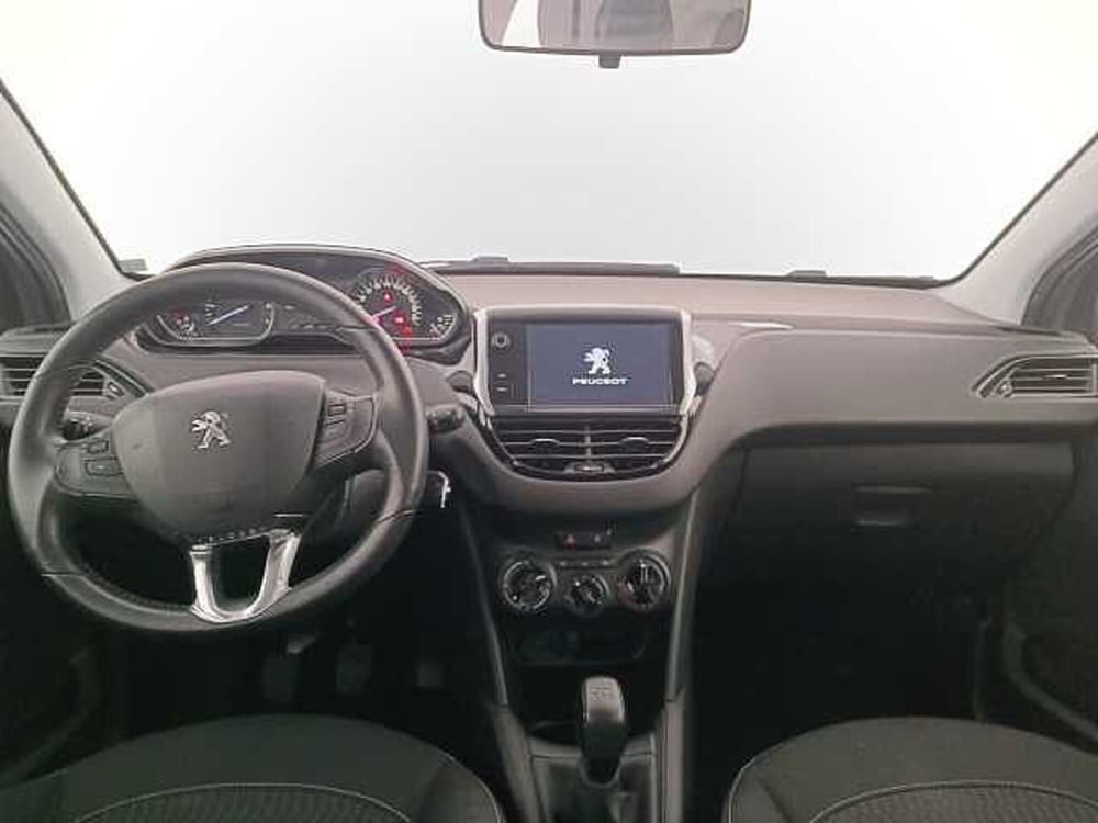 Peugeot 208 usata a Venezia (10)