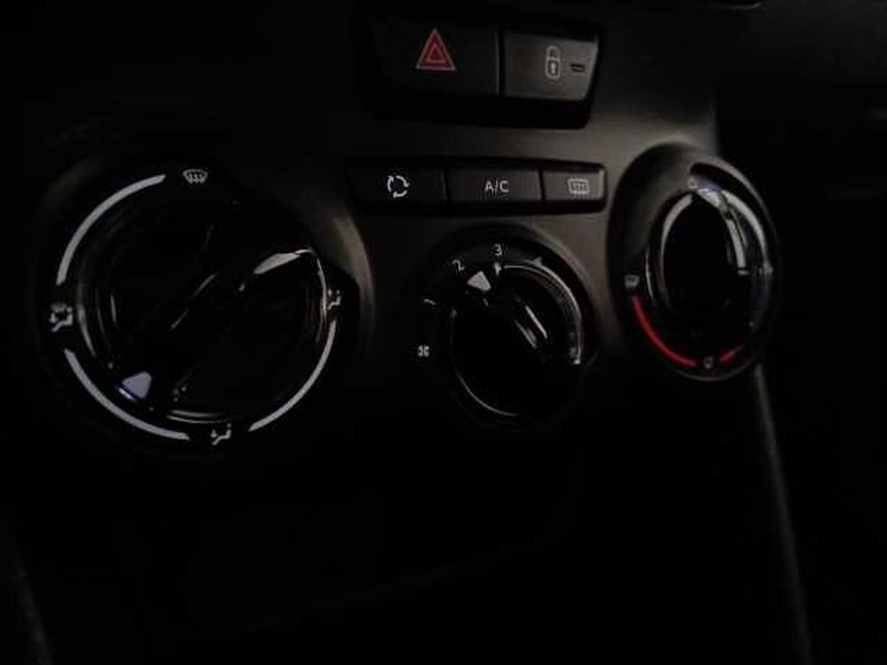 Peugeot 208 usata a Venezia (15)