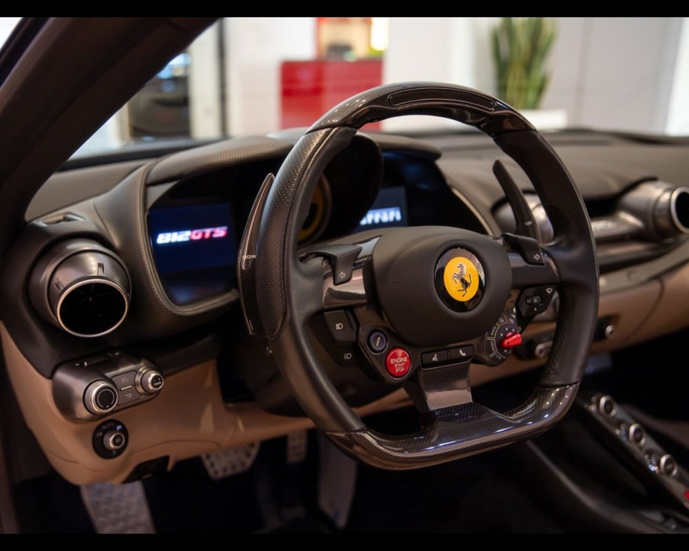 Ferrari 812 Spider usata a Modena (12)
