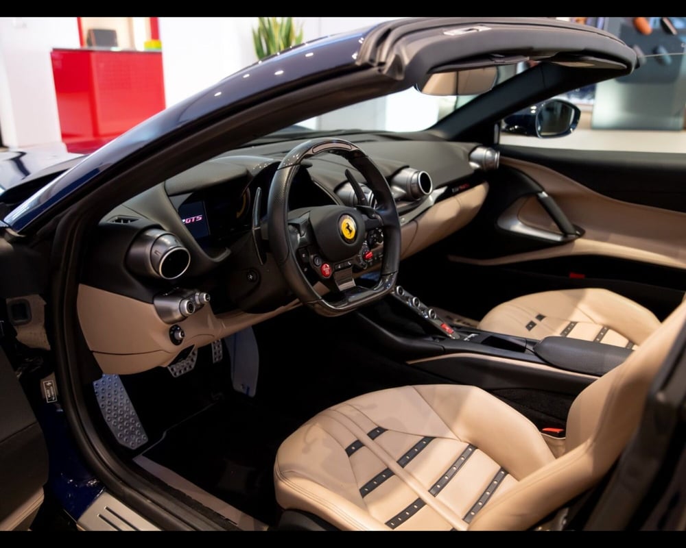 Ferrari 812 Spider usata a Modena (5)