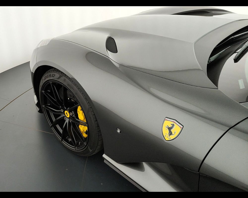 Ferrari 812 Spider usata a Verona (12)