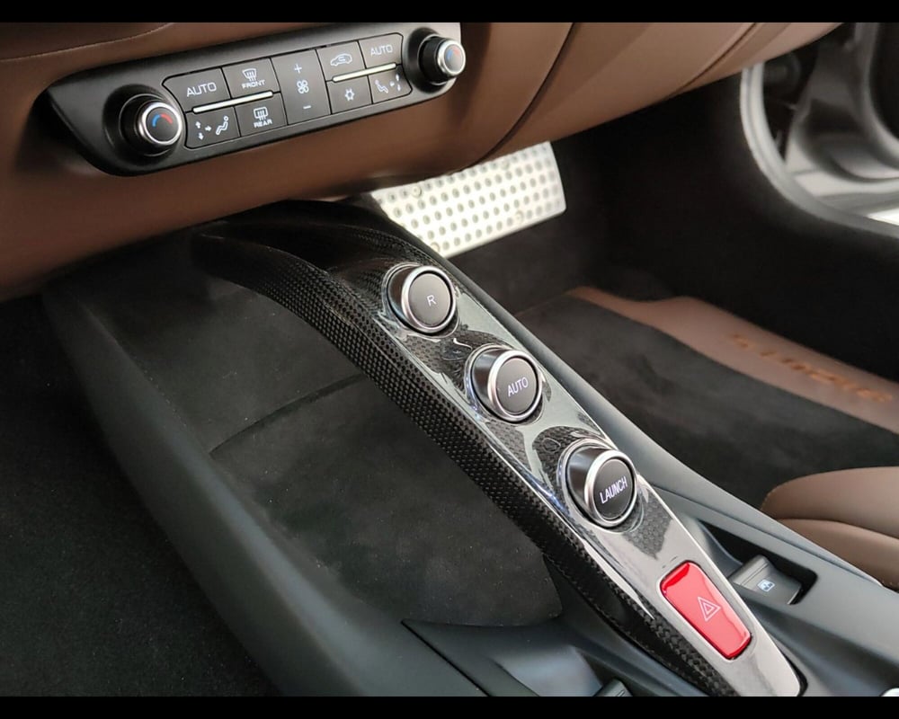 Ferrari 812 Spider usata a Verona (17)