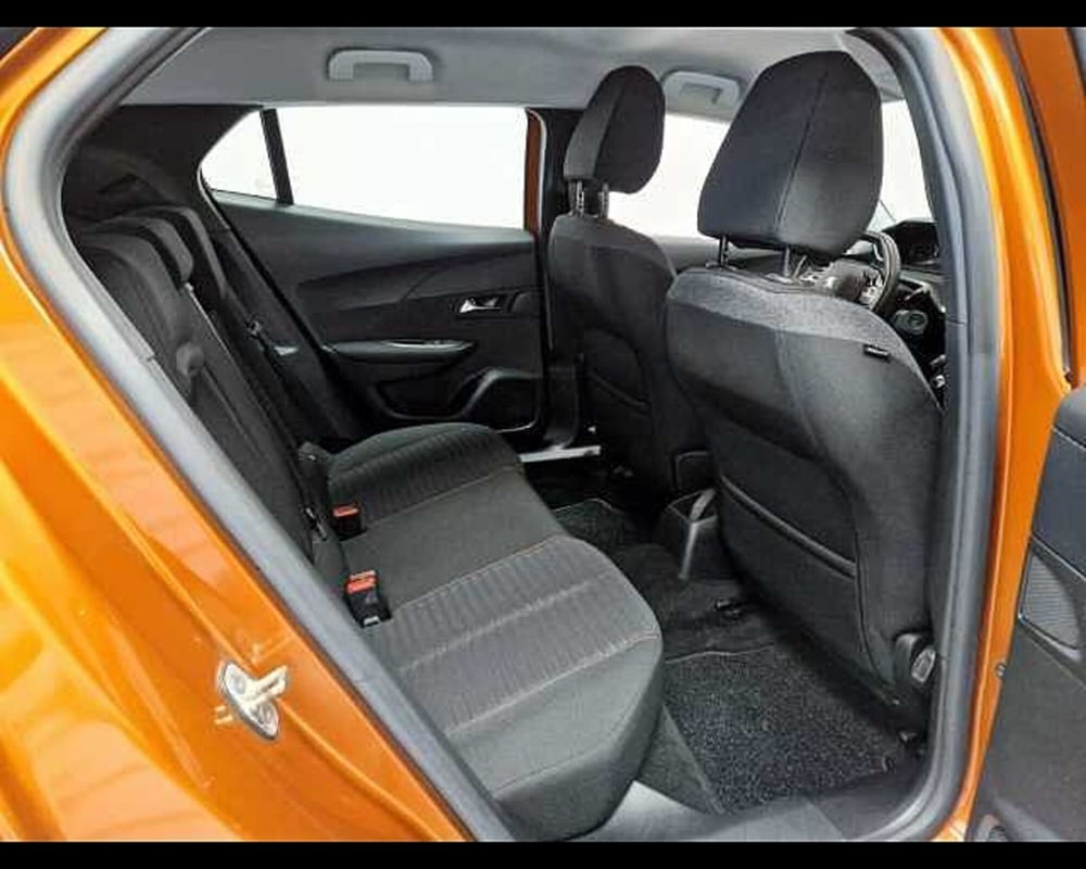 Peugeot 2008 usata a Milano (11)