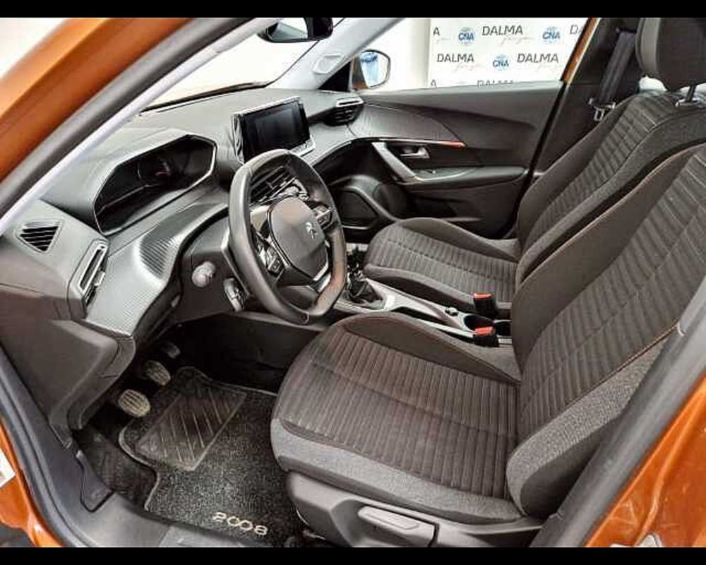 Peugeot 2008 usata a Milano (6)