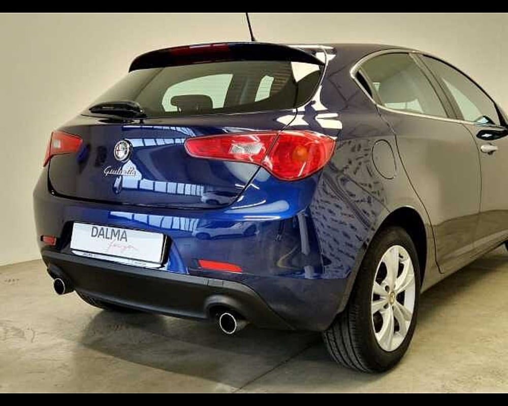 Alfa Romeo Giulietta usata a Milano (13)