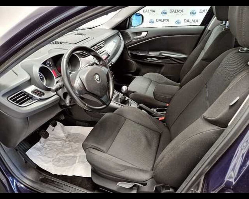 Alfa Romeo Giulietta usata a Milano (6)