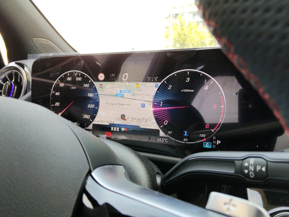 Mercedes-Benz Classe B nuova a Pescara (17)