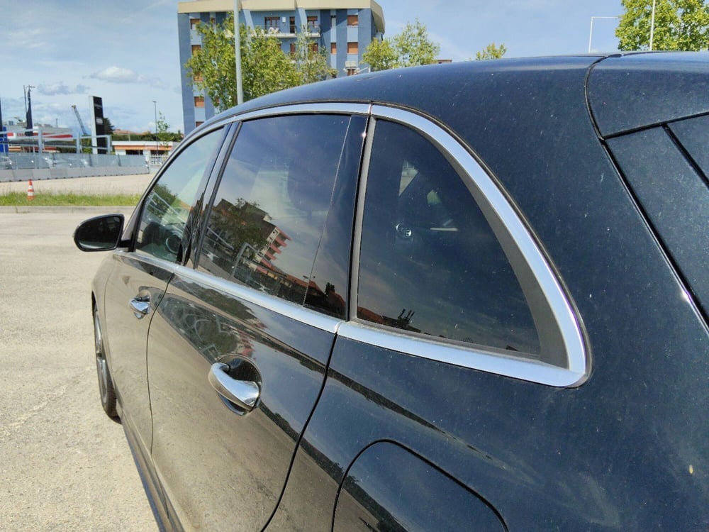 Mercedes-Benz Classe B nuova a Pescara (6)