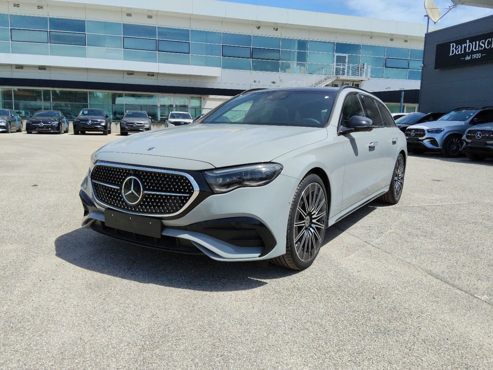 Mercedes-Benz Classe E Station Wagon nuova a Pescara