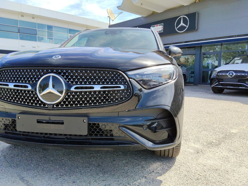 Mercedes-Benz GLC SUV nuova a Pescara (10)