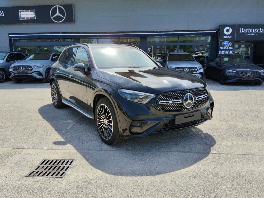 Mercedes-Benz GLC SUV nuova a Pescara (2)