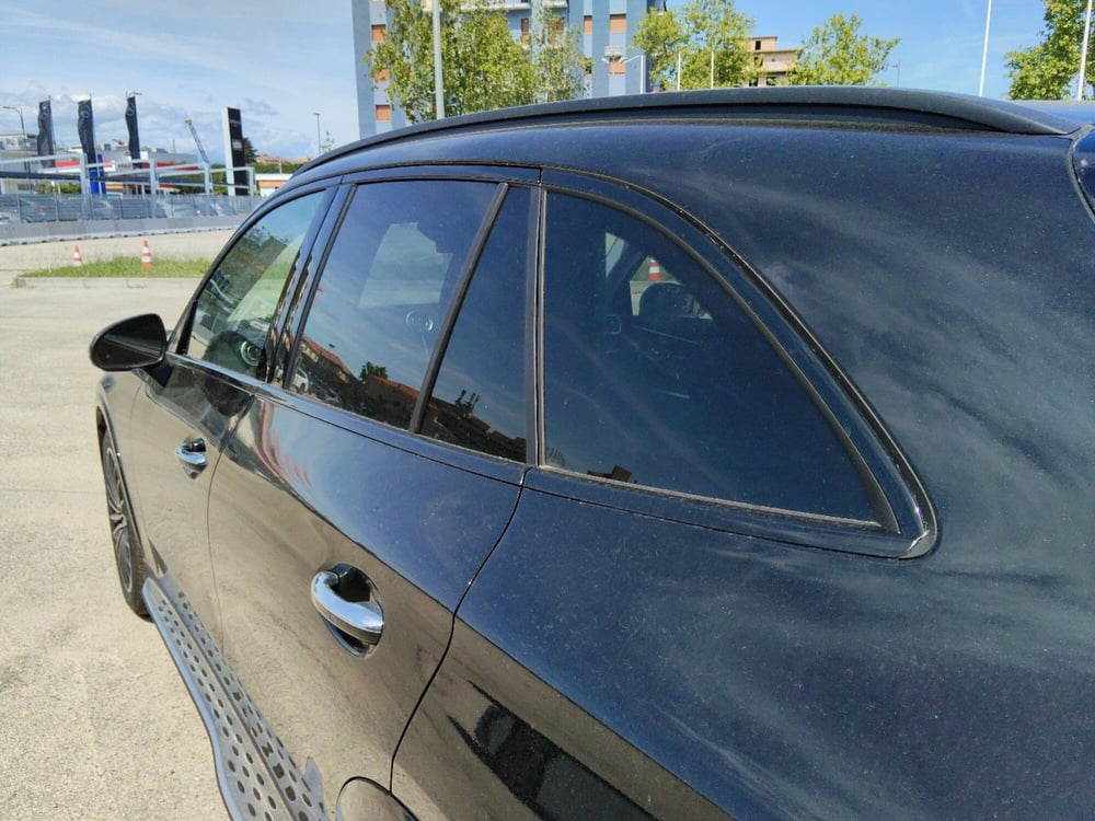 Mercedes-Benz GLC SUV nuova a Pescara (7)