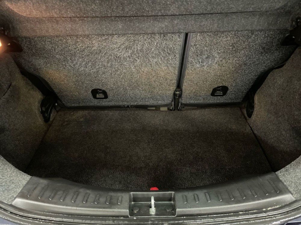 Lancia Ypsilon usata a Macerata (7)