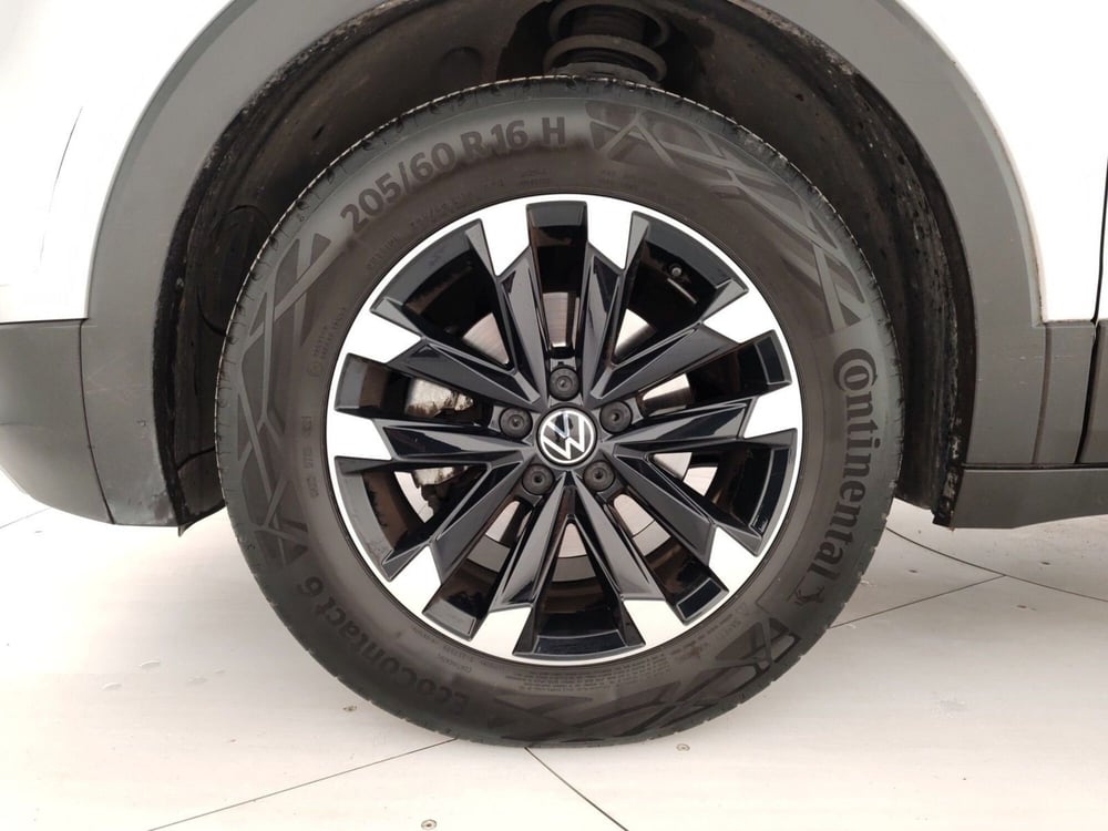 Volkswagen T-Cross usata a Massa-Carrara (6)