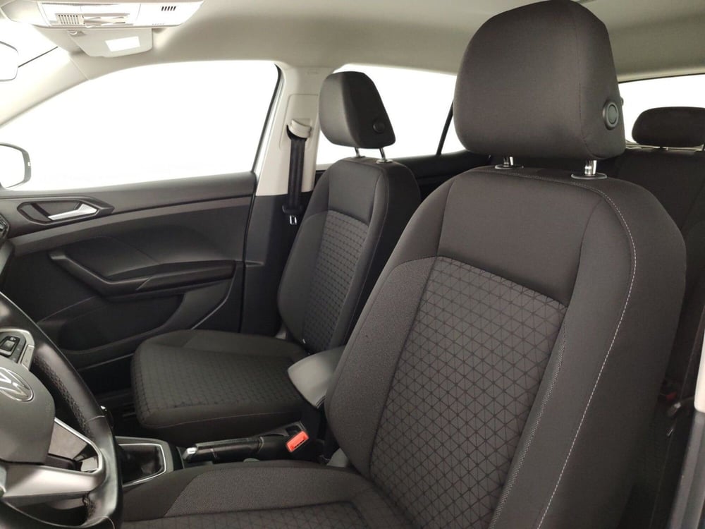 Volkswagen T-Cross usata a Massa-Carrara (9)