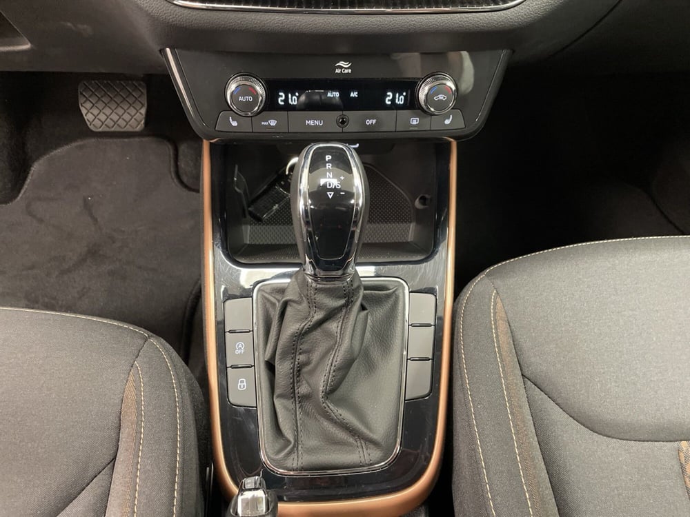 Skoda Fabia usata a Varese (18)