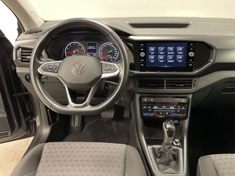 Volkswagen T-Cross usata a Varese (15)