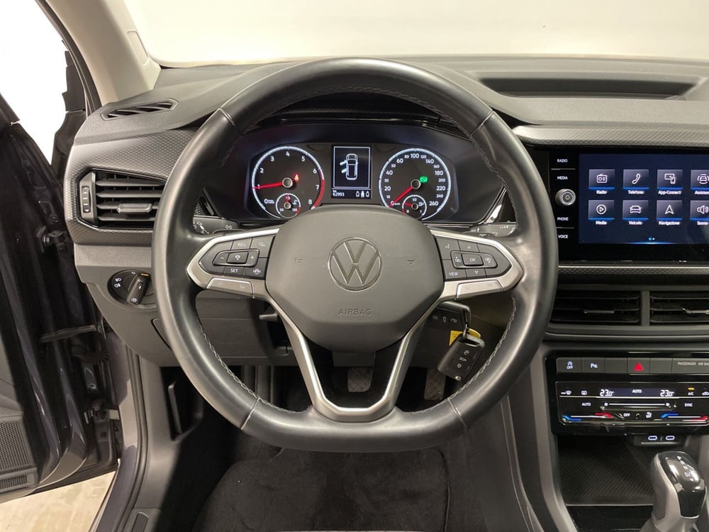 Volkswagen T-Cross usata a Varese (16)