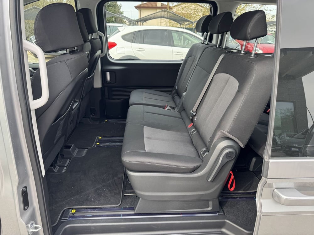 Hyundai Staria usata a Pordenone (12)