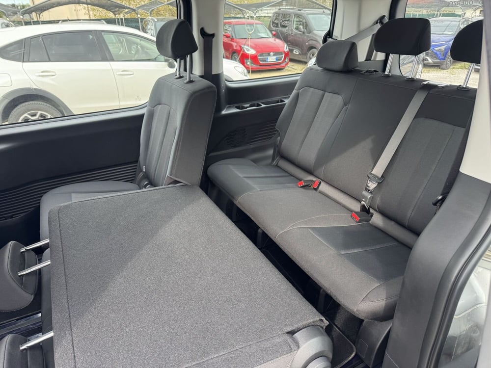 Hyundai Staria usata a Pordenone (13)