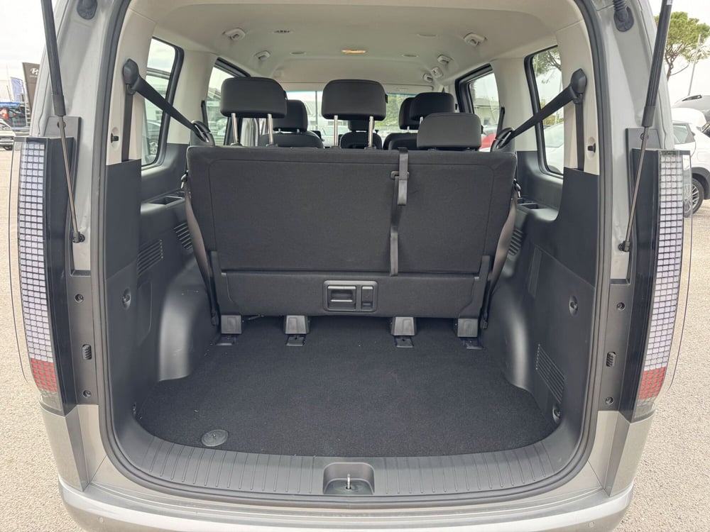 Hyundai Staria usata a Pordenone (15)