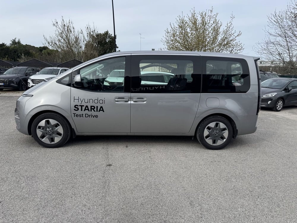 Hyundai Staria usata a Pordenone (2)