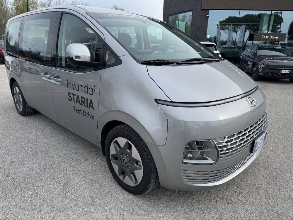 Hyundai Staria usata a Pordenone (7)