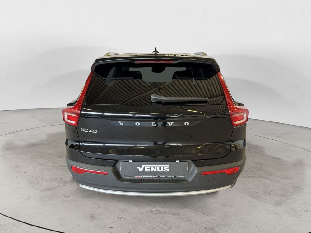 Volvo XC40 usata a Monza e Brianza (6)
