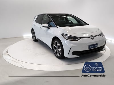 Volkswagen ID.3 Pro Performance del 2023 usata a Bologna