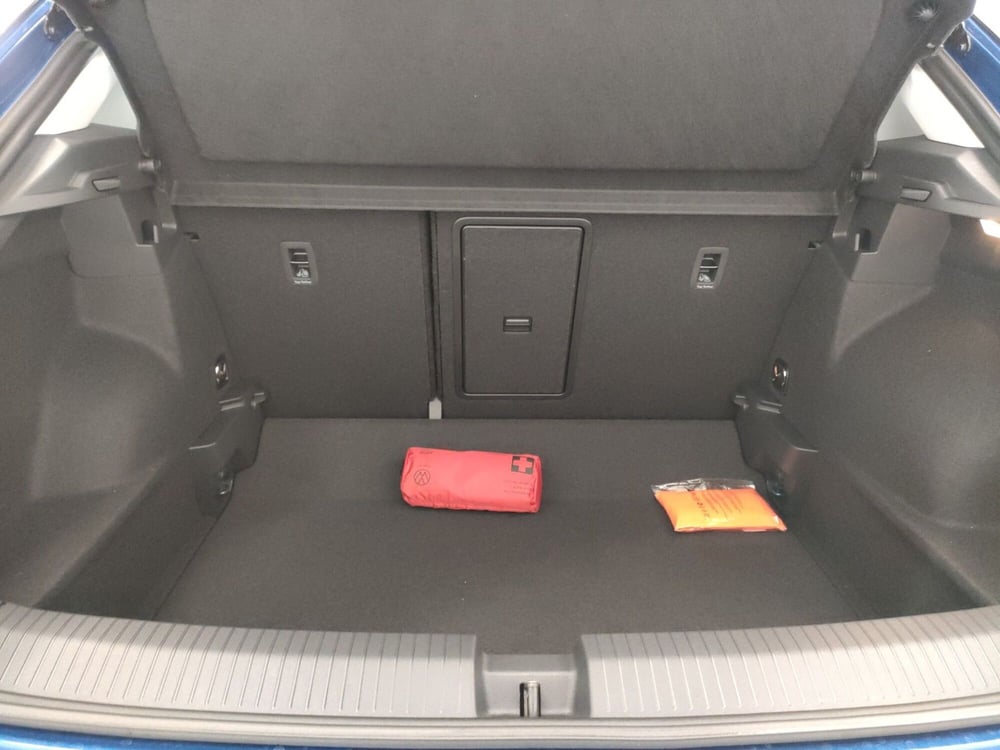 Volkswagen T-Roc nuova a Bologna (18)