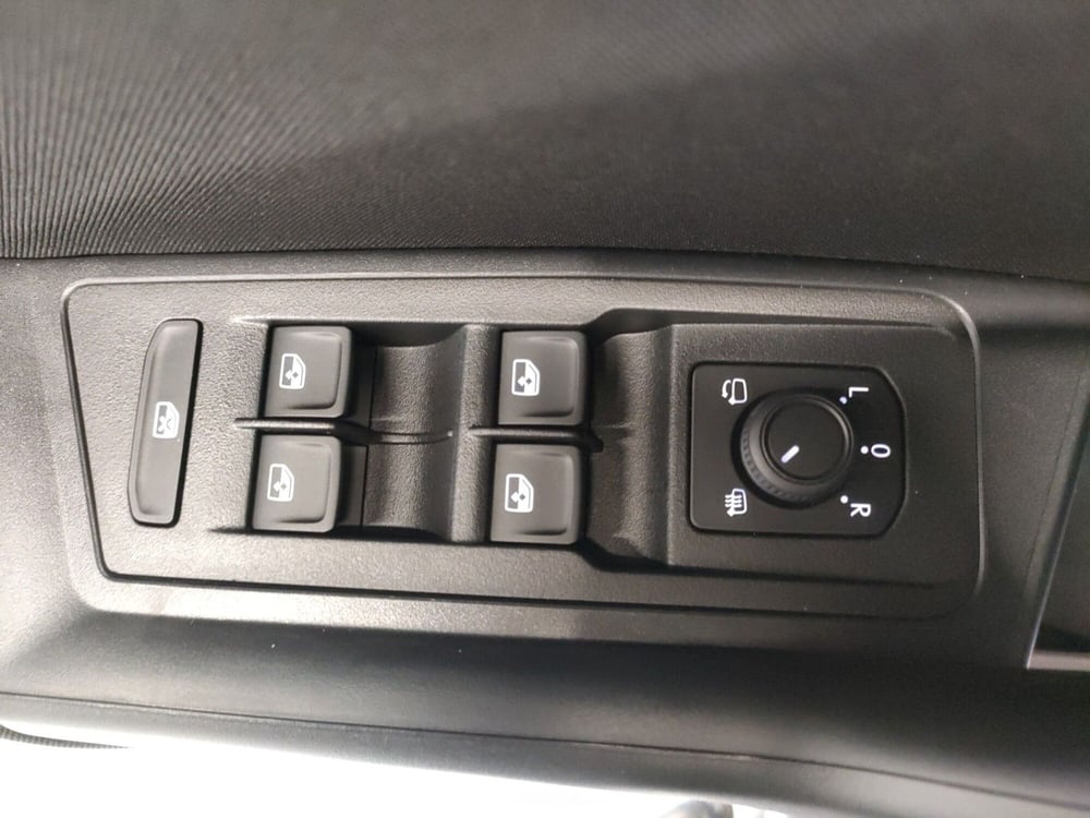 Volkswagen T-Roc nuova a Bologna (9)