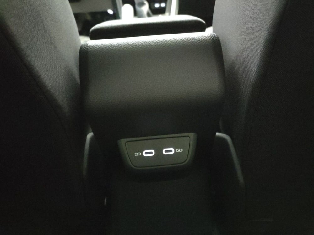 Volkswagen Taigo nuova a Bologna (15)