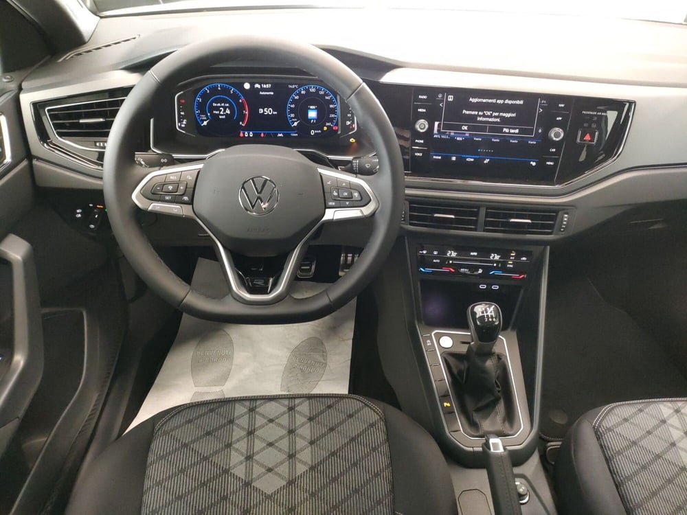Volkswagen Taigo nuova a Bologna (16)