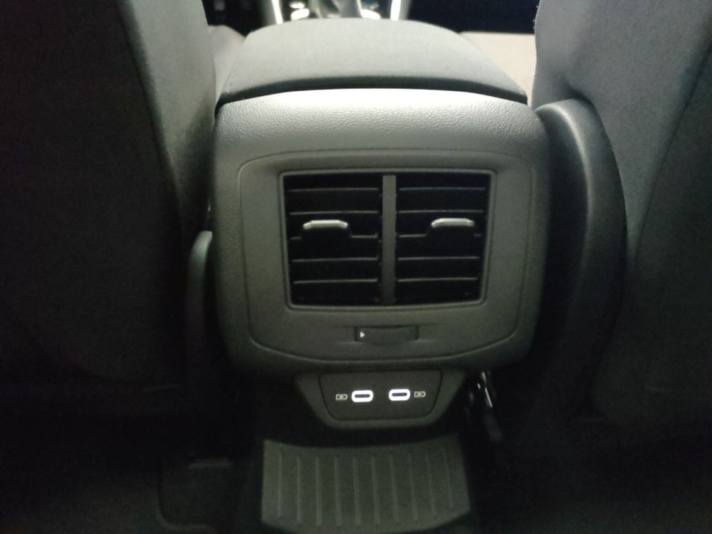 Volkswagen T-Roc nuova a Bologna (15)