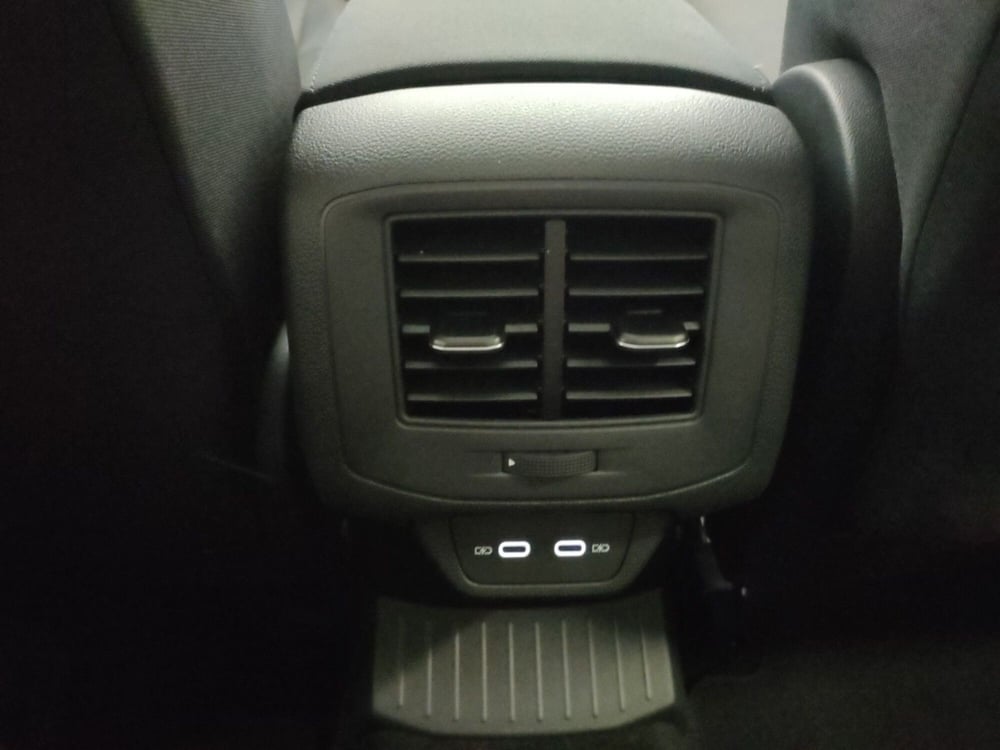 Volkswagen T-Roc nuova a Bologna (16)