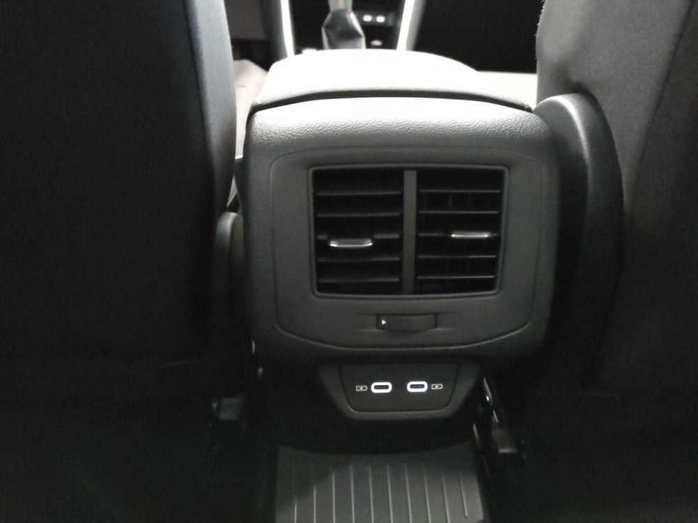 Volkswagen T-Roc nuova a Bologna (15)