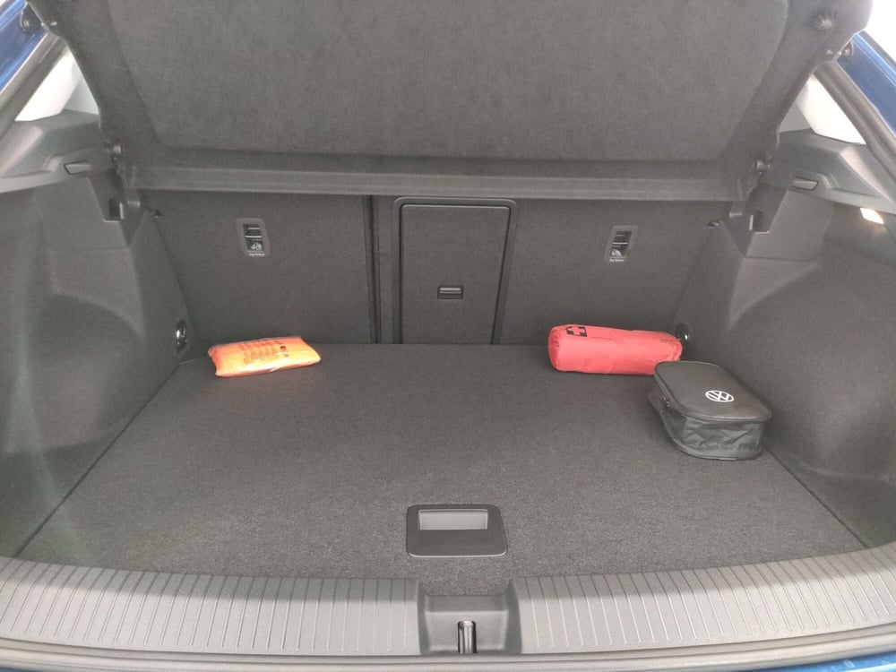 Volkswagen T-Roc nuova a Bologna (17)