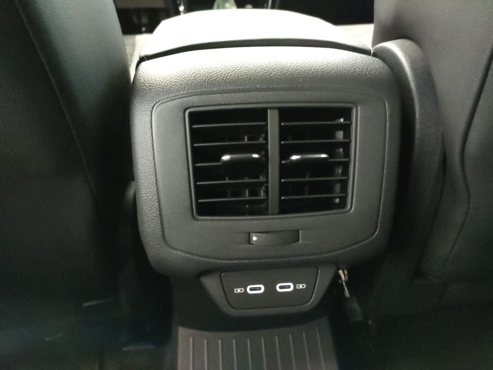 Volkswagen T-Roc nuova a Bologna (15)