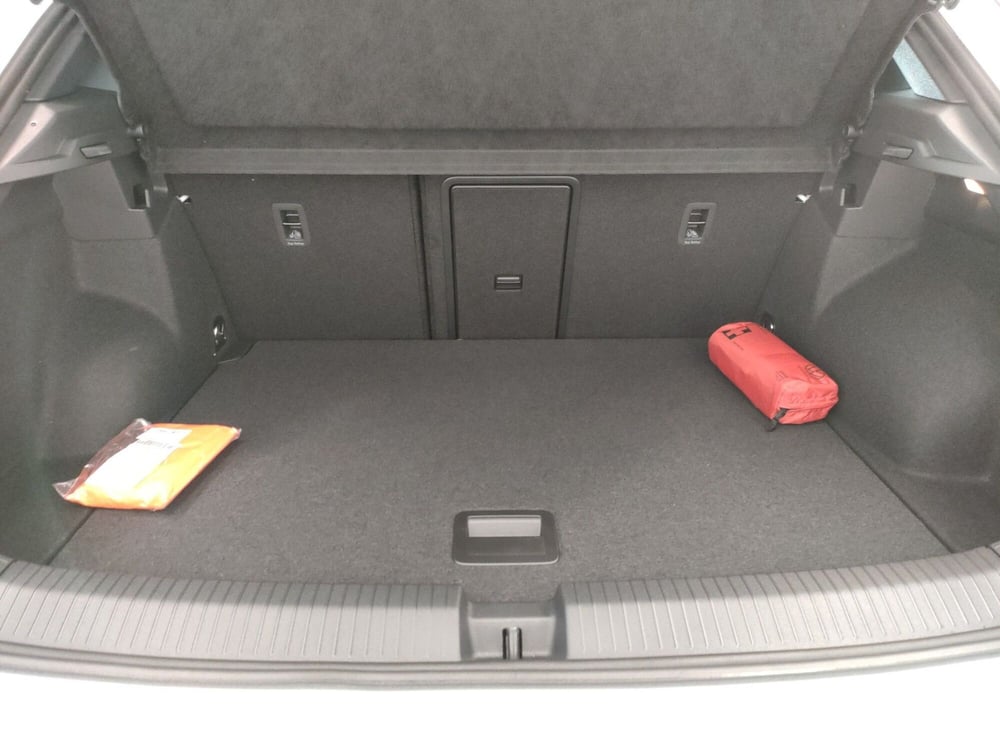Volkswagen T-Roc nuova a Bologna (17)