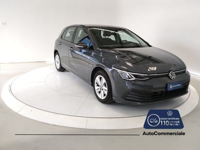 Volkswagen Golf 1.0 eTSI EVO DSG Life del 2021 usata a Bologna