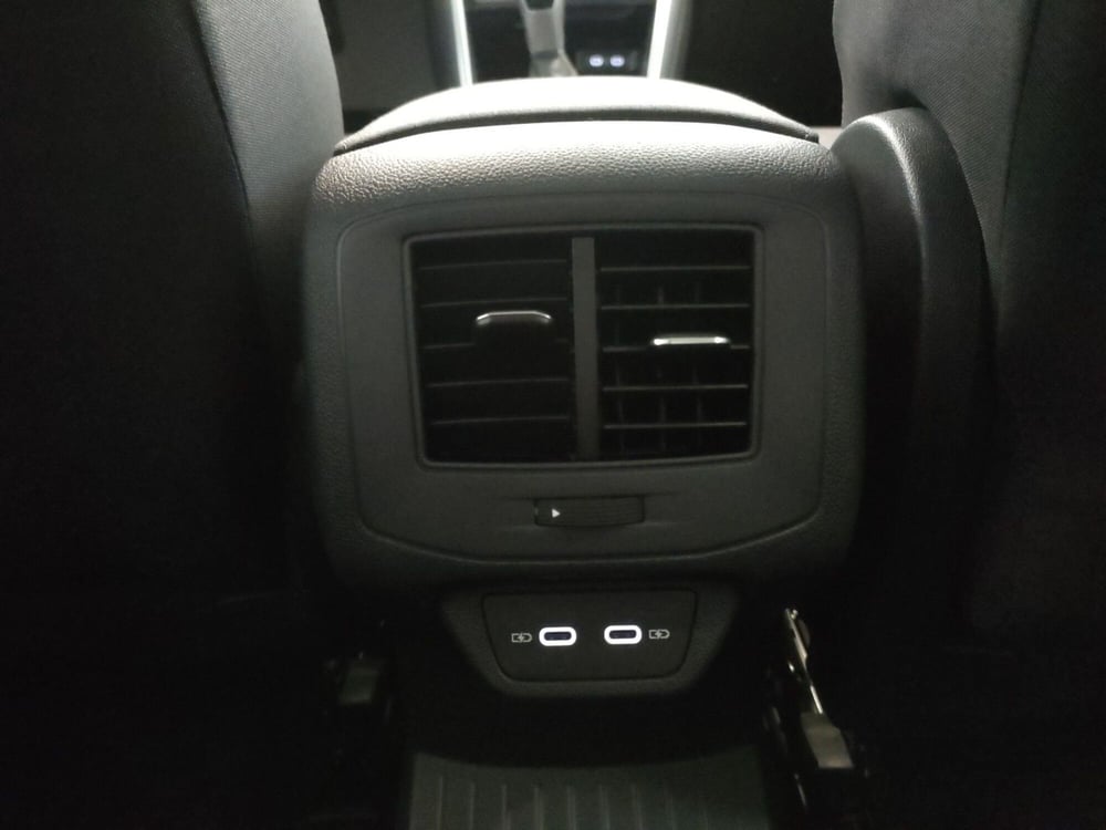 Volkswagen T-Roc nuova a Bologna (16)