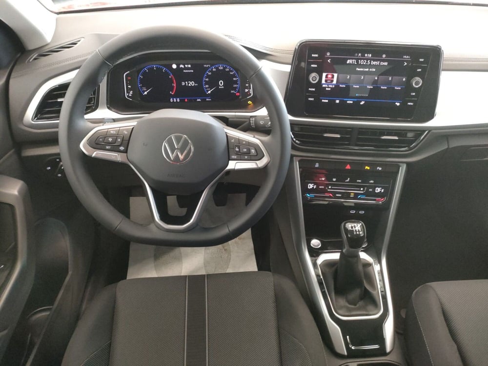 Volkswagen T-Roc nuova a Bologna (17)