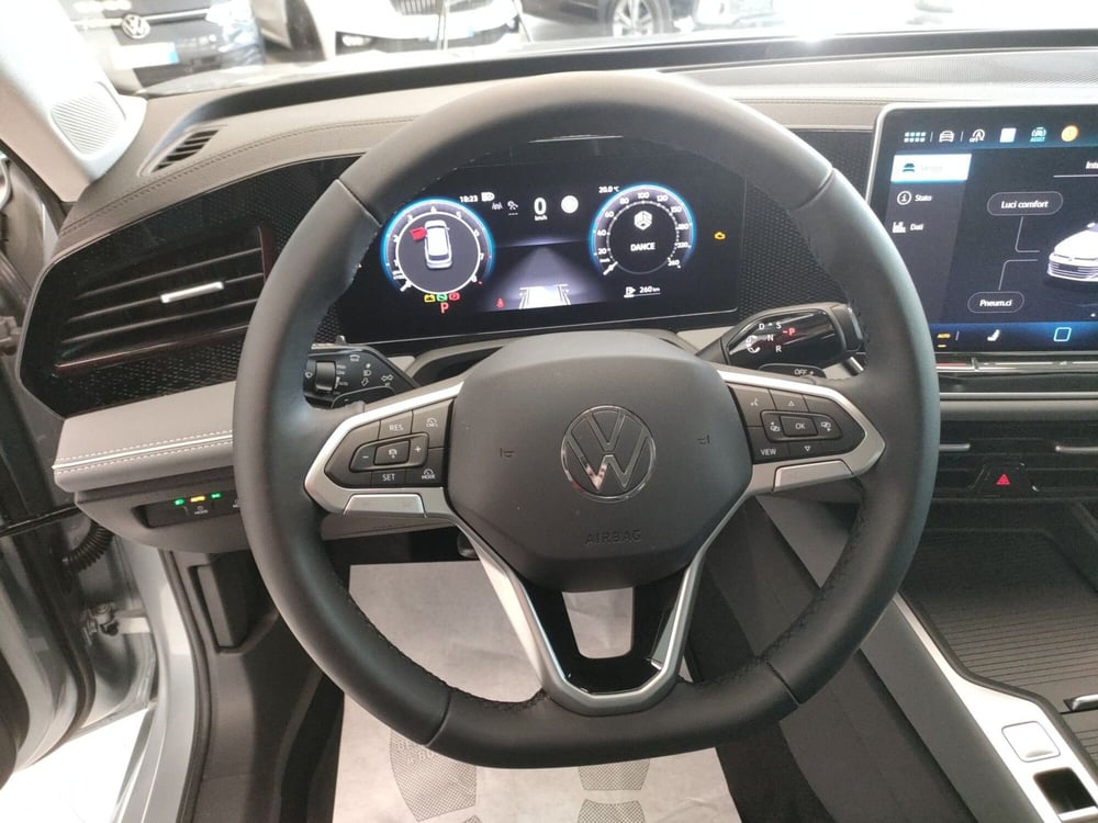Volkswagen Passat nuova a Bologna (11)